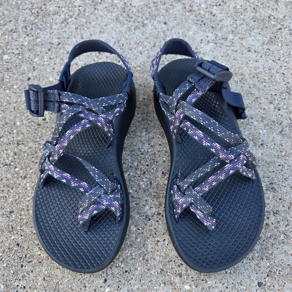 Chaco Black and Purple Strappy Sandals Women Size 5